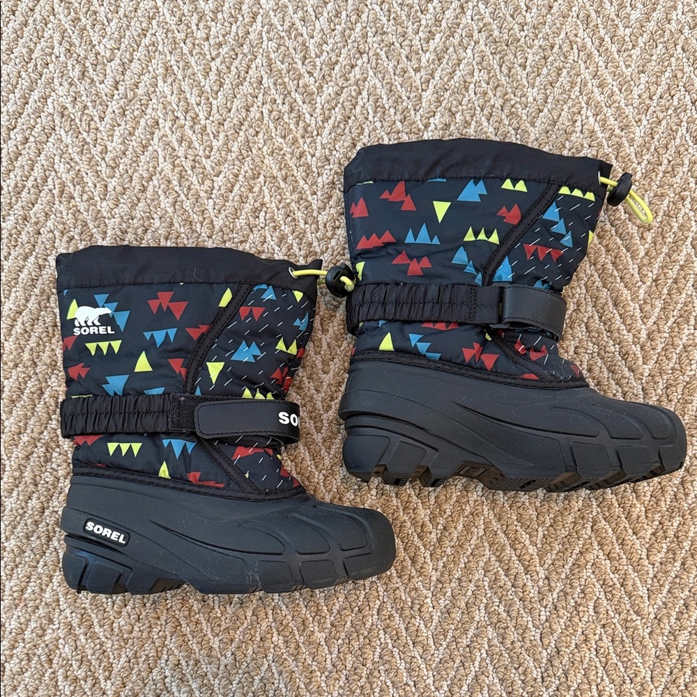 Sorel Kids' Black Boots with Vibrant Triangle Design